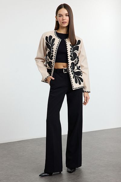 Trendyol Collection Ecru Regular Diework Detailed Thin Jacket Coat Twoaw25Mo00326
