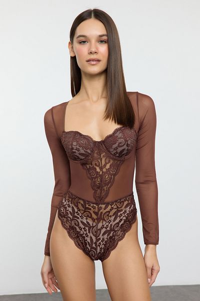 Trendyol Collection Cut-Out-Body mit brauner Spitze – THMAW25BD00003