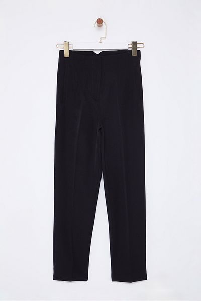 Edit by Trendyol Close-Fitting Woven Trousers with Black Collet Tedaw25Pl00021