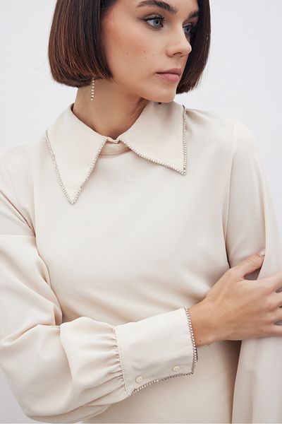 Sateen Blouse with Shiny Stones on the Collar - Beige