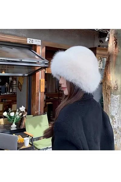 Betülce Trend Triangle Black Plush Fur Heart Hat