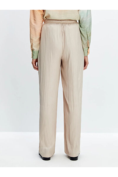 LC Waikiki LCW Vision Bej Beli Lastikli Saten Kadın Pantolon