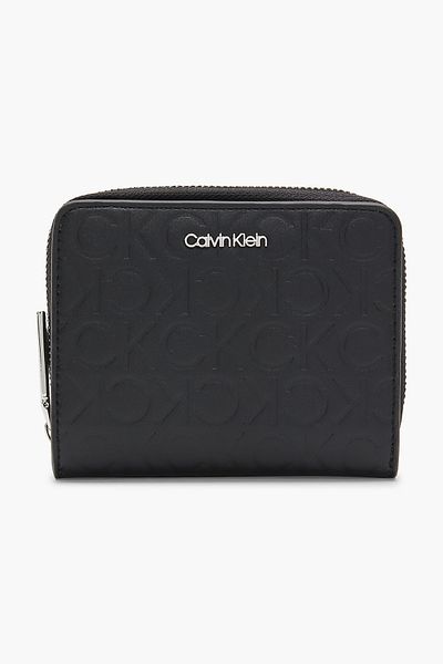 Calvin Klein Women's Wallet60K 610251   Embossed Wallet Ck Must Z/A