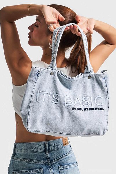 its basic Culoarea blugiului deschis IT'S BASIC Geantă din denim cu curea de mărime medie brodata