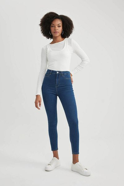 DeFacto Jegging Jeanshose mit hoher Taille und Knöchellänge und schmalem Bein B7498ax24sp