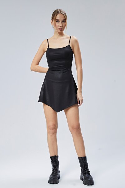 Nineteen Brand Deri Görünümlü Geometrik Kesim Mini Elbise