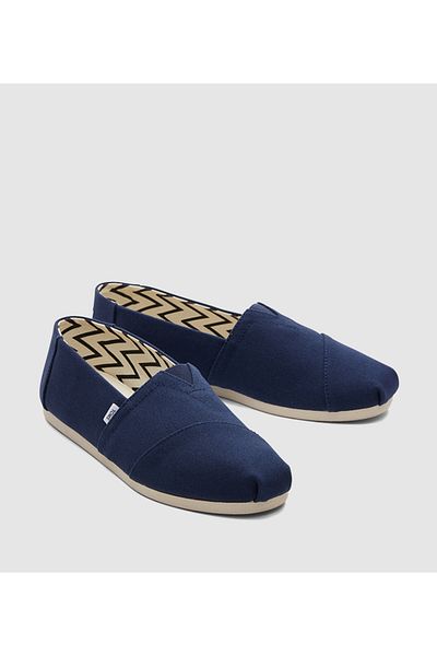 Toms حذاء كاجوال باللون الأزرق