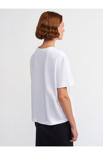 Dilvin 30312 Decorative Stitched Crew Neck T-Shirt- White