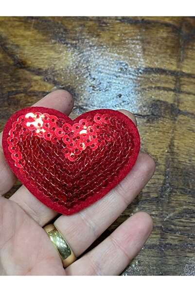 Gönülden Tasarım 6X4 CM FIER DE FIERĂ STICKING ROȘU CU PAILLETE ARMĂ DE INIMĂ