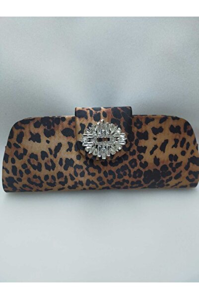 bsc حقيبة فستان سهرة من الساتان بنمط ليوبارد صغير باللون الفضي