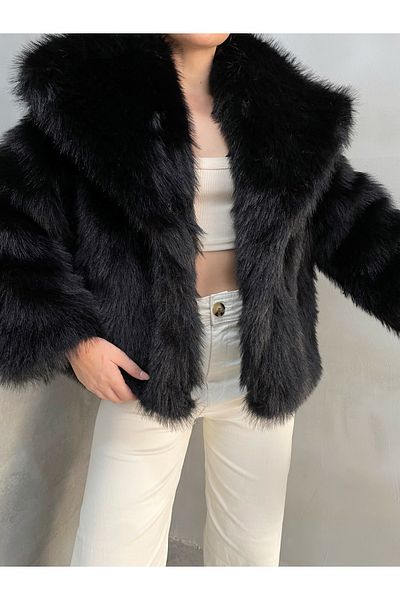 YouLikeButik Fur Coat with Pockets and Snap Closure