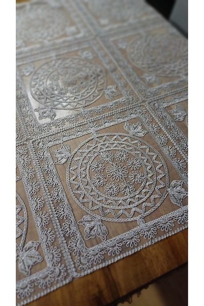 Neweste 95/95 cm Față de masă pătrată - Tulle Woven Runner