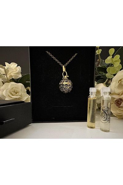 woolyball Aromatherapy Necklace - Pandula Diffuser and Magical Garden