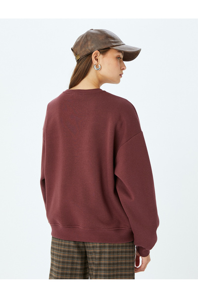 Koton Hanorac oversize cu decolteu rotund, cu slogan brodat cu urs