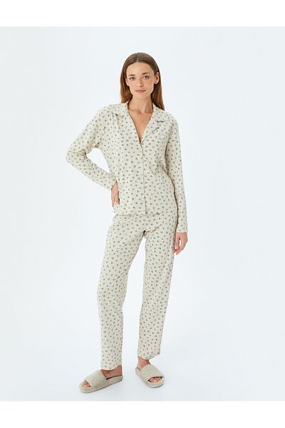 Koton Pyjama-Set mit Hemdkragen und Herzen