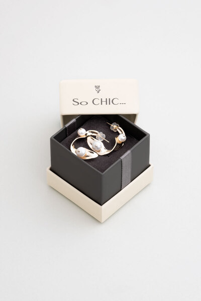 So CHIC... İnci Mirası 18 Ayar Sarı Altın Kaplama Gümüş Halka Küpe