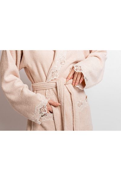 Gül Güler Azalea Lace Bathrobe Powder