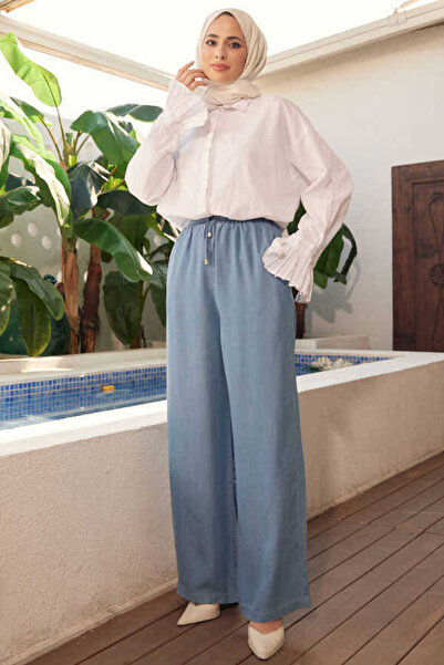 Neways 1105 Model - Blue Elastic Trousers