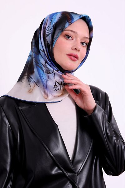 Levidor Crystal Scarf