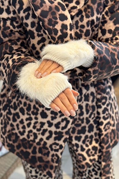 REMSA Ecru Women's Knitted Cutout Gloves - Plush Detailed Eld-30