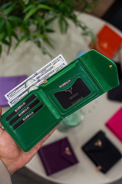 Garbalia Peru Vegan Leather Zippered Green Women's Wallet with Coin Compartment and Plenty of Card Holders