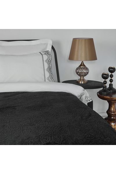 Karaca Home Set cuvertură de pilota cu broderie albă Orvel