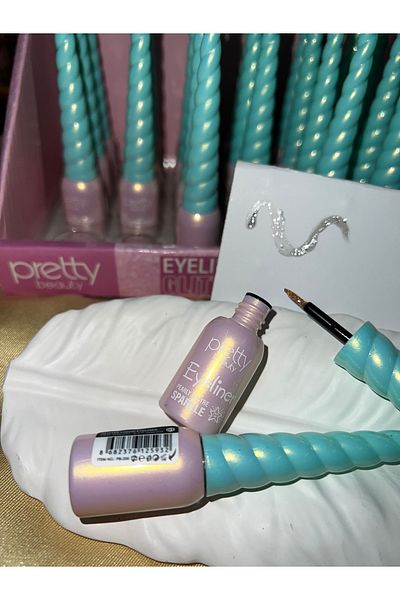 Pretty Glitter Eyeliner
