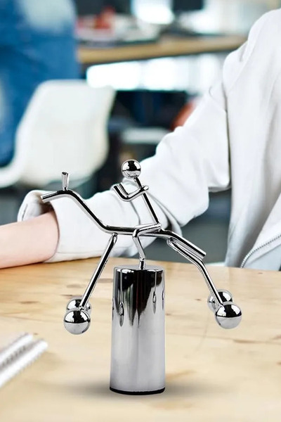 TechnoStation Manyetik Sallanan At Ve Jokey Masa Üstü Salıncak Sürekli Sallan...