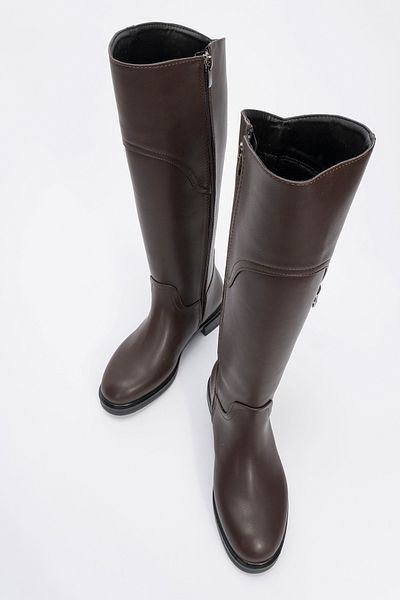 LuviShoes حذاء ركوب الخيل نسائي بني من MICHEL