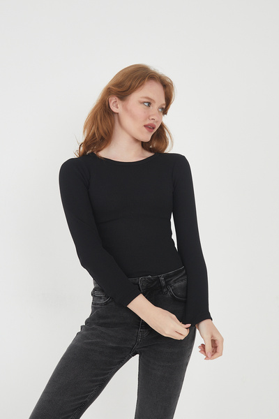 Wearflawless بلوزة نسائية 100% قطن برقبة دائرية وأكمام طويلة