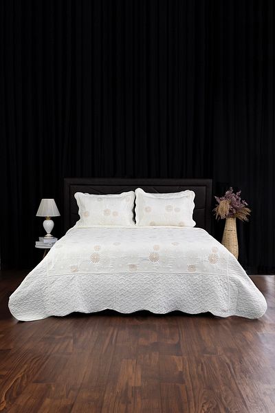 FAVORA Daffodil Embroidered Quilted Double Bedspread - Gold
