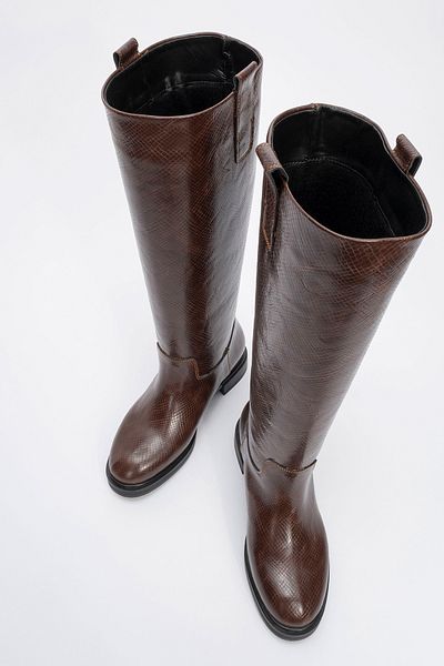 LuviShoes Γυναικείες μπότες ιππασίας με καφέ σχέδιο ALASKA