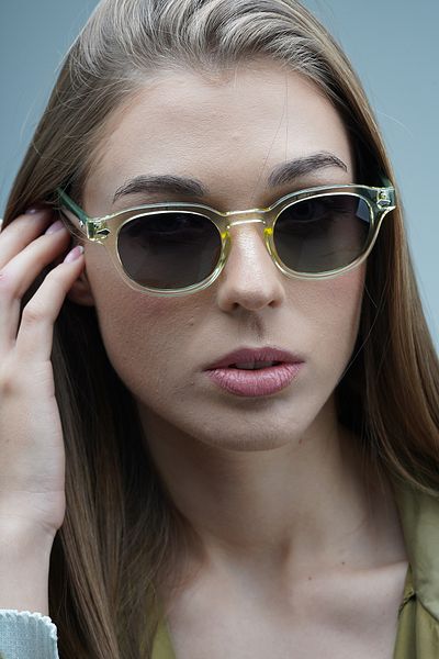 LOOKUP Unisex Women's and Men's Sunglasses - Polarized Glass, Tr90 Shatterproof, Handle Dimensions: 46-18-140