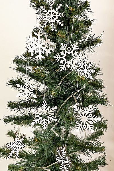 Kuzeylina White Snowflake Christmas Tree Ornament – 9 Pieces, 3mm Mdf
