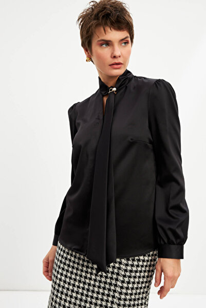 STELLA PULVIS Siyah Fularlı Saten Gömlek