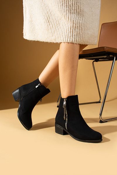 Pembe Potin Women's Black Nubuck Poly Sole Zippered Daily Comfortable Fit Warm Lined Boots