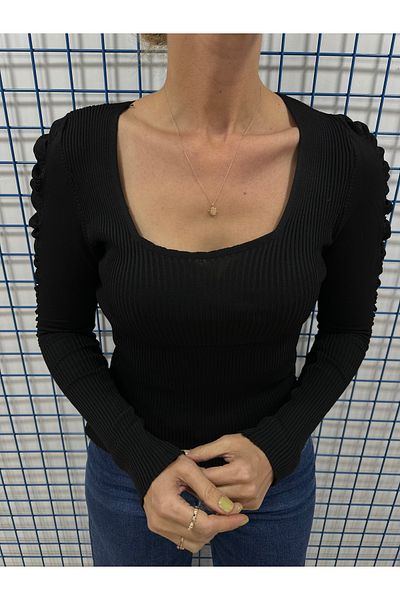 Cherry Butik Μπλούζα με πλισέ