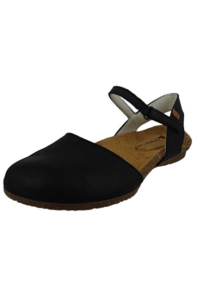 El Naturalista الصنادل - تصميم مريح وأنيق