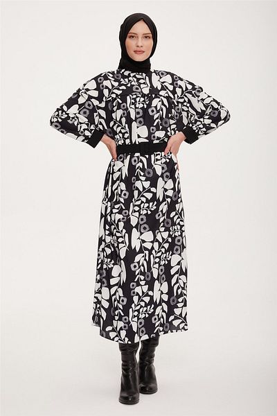 Armine Rochie florală cu rochie în față 22k9506 Negru