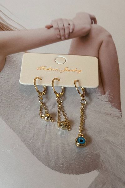 Trendy Butik Evil Eye and Chain Set Earrings