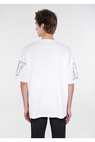 Mavi Pro Logo Kol Detaylı Beyaz Tişört Oversize / Geniş Kesim 0611530-620