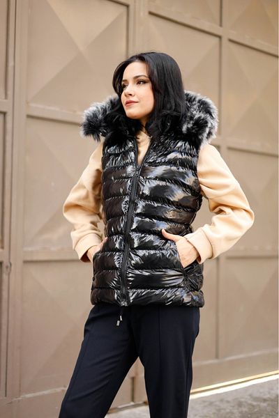 S&V TEKSTİL Women's Shiny Black Puffer Short Vest Coat