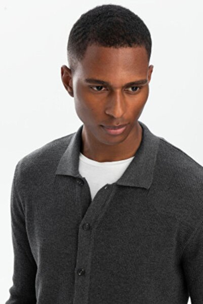 hateko Βαμβακερό-μπαμπού ανθρακί πουκάμισο με γιακά πλεκτό ζακέτα