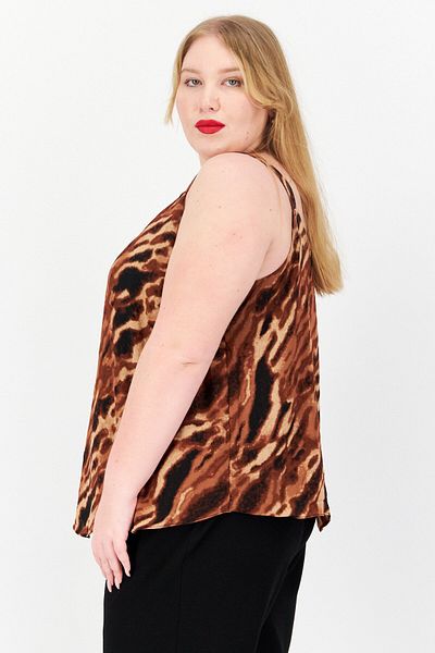 Bar III Women Plus Size Scoop Neck Sleeveless Animal Print Top, Brown Combo