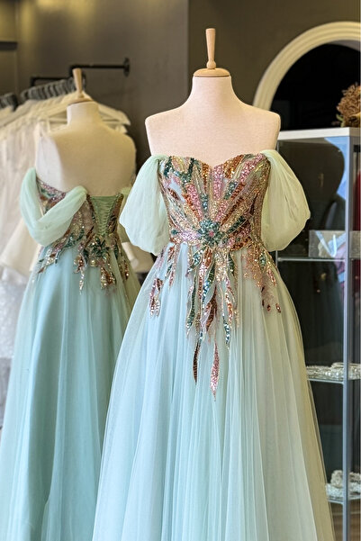 Lenta Moda Su Yeşili Renkli İşlemeli Dantel Detaylı Maxi Boy Transparan Abiye...