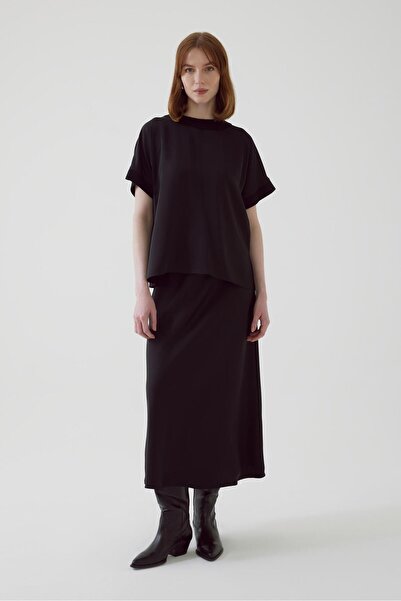 Exquise Σατέν Μαύρη Μπλούζα - Φαρδιά Κοπή, Πλεκτή Πλάτη