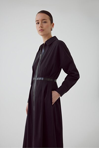 Exquise Fermuarlı Ve Deri Detaylı Yırtmaçlı Bele Oturan Regular Siyah Midi Elbise