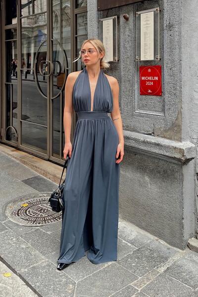 Swist Šedá dámská kombinéza s nízkým střihem Halter Back