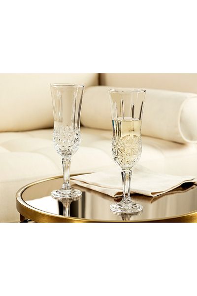 Madame Coco Estee – 4-teiliges hohes, schlankes Weinglas-Set
