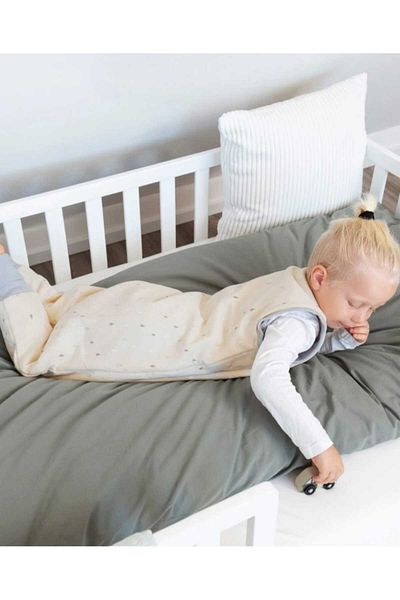 Alpar Tekstil Sleeveless Zippered 2.5 Tog Sleeping Bag for Girls and Boys - with Booties and Feet Cream